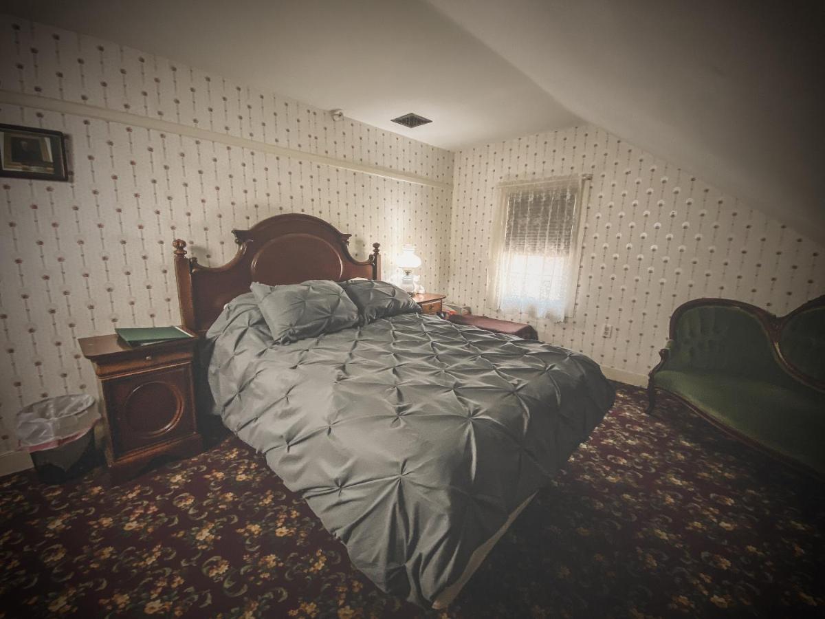 福尔里弗Lizzie Borden House住宿加早餐旅馆 外观 照片