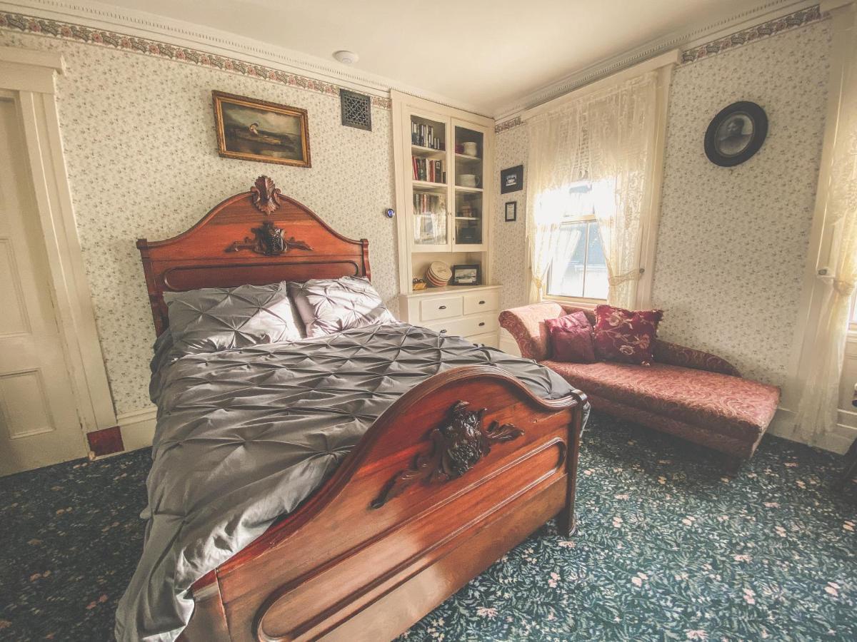 福尔里弗Lizzie Borden House住宿加早餐旅馆 外观 照片