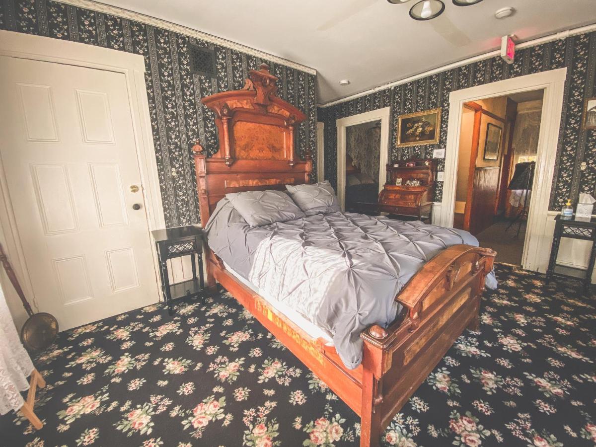 福尔里弗Lizzie Borden House住宿加早餐旅馆 外观 照片