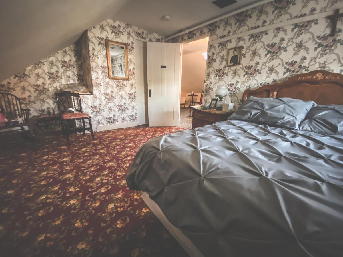 福尔里弗Lizzie Borden House住宿加早餐旅馆 外观 照片